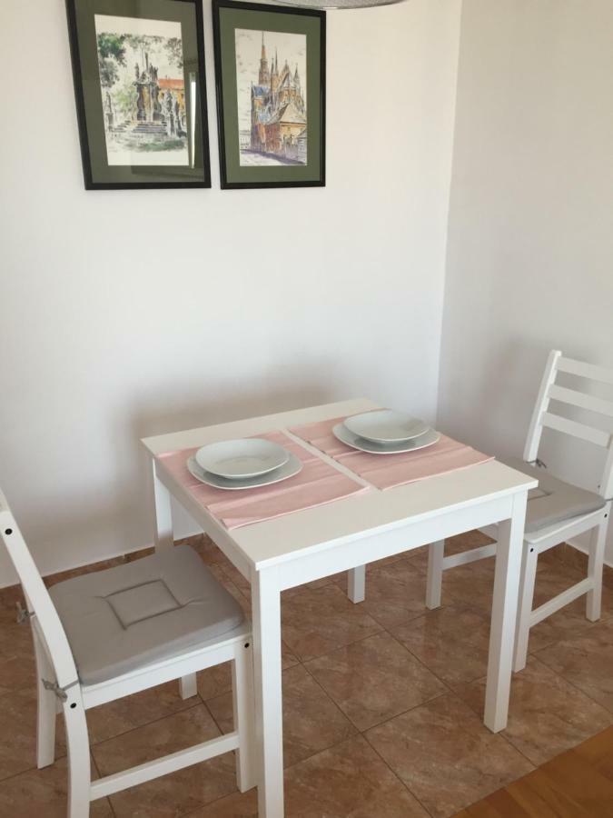 Studio Apartman Lara *** Osijek Extérieur photo